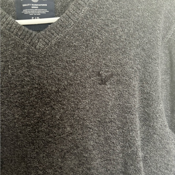 American Eagle Outfitters Men's Heather Gray  V-Neck Sweater - Picture 2 of 6